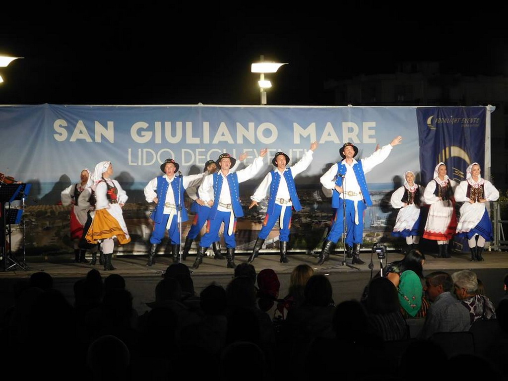 folklore festivals 