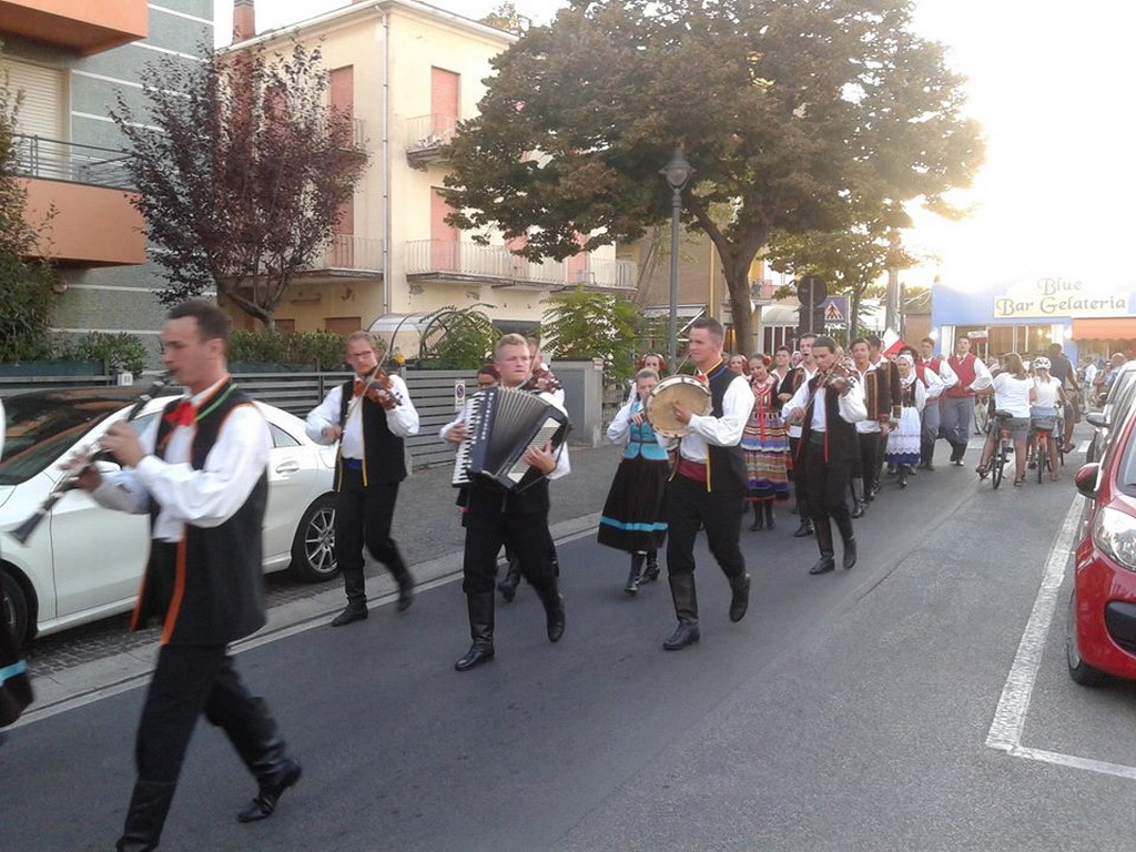 folklore festival rimini