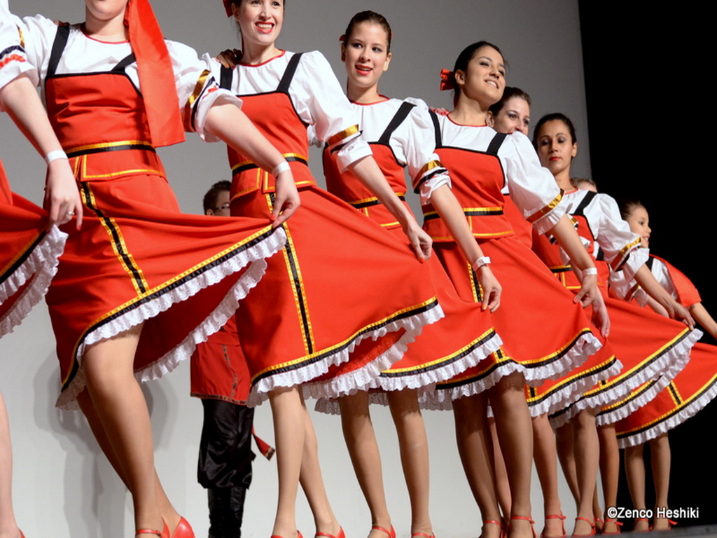 folk dance girls